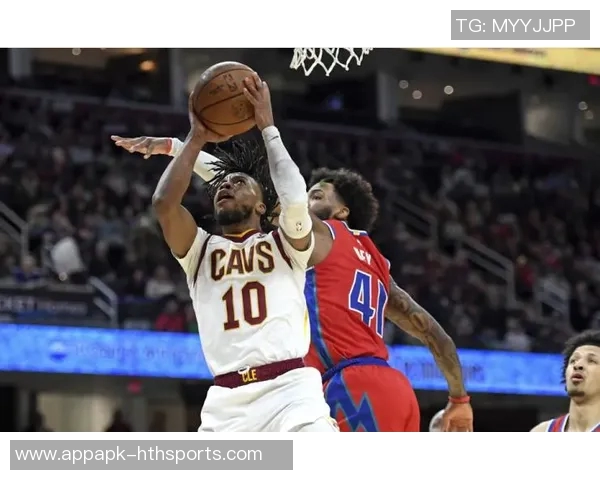 加兰表现平平14投6中贡献15分5篮板10助攻5失误球队状态堪忧 加兰表现平平14投6中贡献15分5篮板10助攻5失误球队状态堪忧